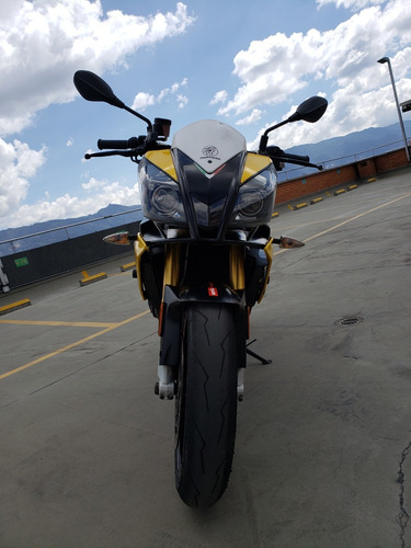 Aprilia Tuono V4 1000cc