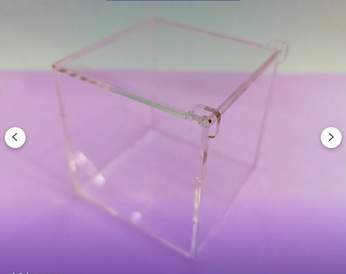 Caja Cuadrada Con Bisagra En Acrilico