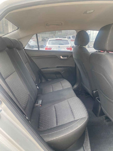 Imagen 11 de 15 de Kia Kia Rio Sedan 2019 4p Lx, 1.6 L Mpi Tm6, Ve, Ba, Bl, Ra