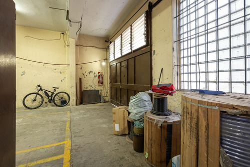 Local, Oficina Y Deposito! Oportunidad Unica En Colegiales!!!