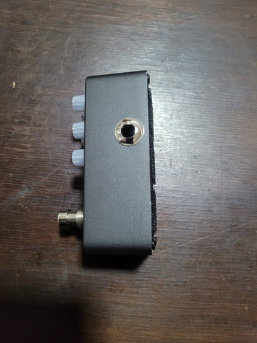 Pedal Pré Amplificador Mooer Two Stones M010 Preto (Usado)