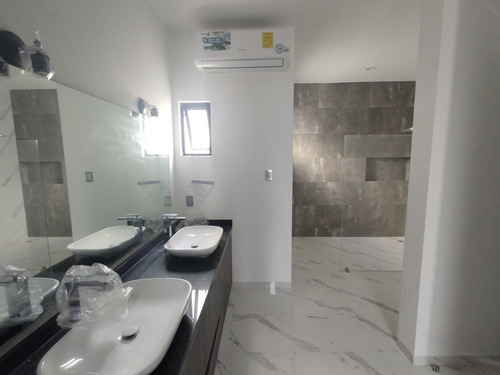 Imagen 13 de 14 de Casa En Venta Con Alberca Fraccionamiento Playas Del Conchal