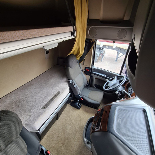 Imagem 12 de 15 de Daf Xf105.460 6x2 Cavalo Trucado 2018 - Teto Alto