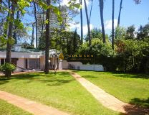 Casa De 3 Dormitorios En La Mansa Muy Cerca De La Playa. Consulte!!!!!!!!!- Ref: 2297