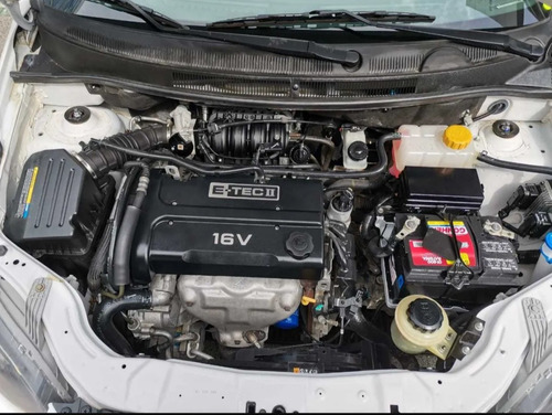 Imagen 13 de 13 de Chevrolet Aveo 2017 1.6 Lt Bolsas De Aire Y Abs Mt (5337)