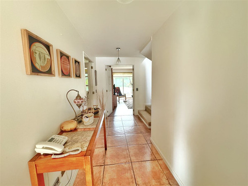 Casa En Arriendo De 4 Dorm. En Huechuraba
