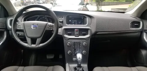Volvo V40 2.5 T5 Cross Country Awd