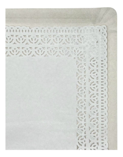 Bandejas Rectangulares Con Blonda 28.5x22 Cm. (24 Unid)