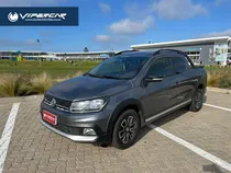 File:Volkswagen Saveiro Cross Doble Cabina Mk6 in Uruguay - front