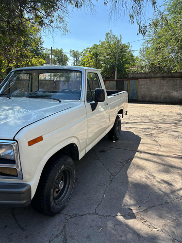 Ford F-100 F100 87 Nissan 4