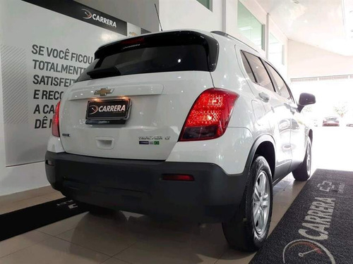 Imagem 14 de 14 de Tracker 1.8 Mpfi Lt 4x2 16v Flex 4p Automático
