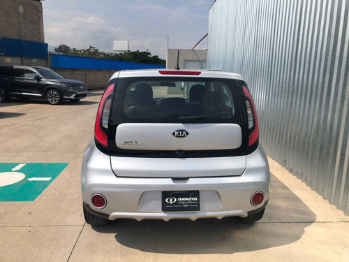 Imagen 4 de 15 de Kia Soul 2018 2.0 Ex Pack At