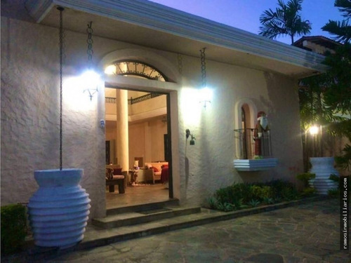 Imagen 18 de 21 de En Venta Casa Altos De Guataparo.