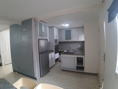 Imagen 3 de 12 de Hermoso Town House En Lomas De Margarita