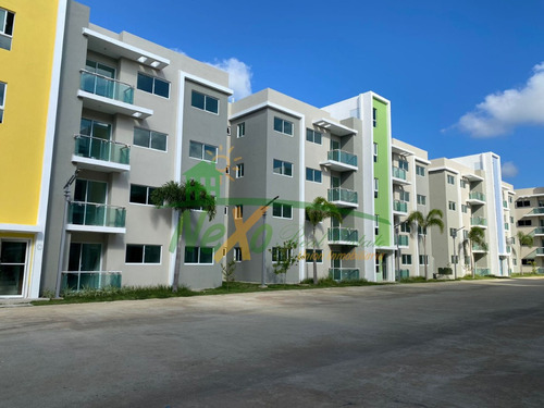 Apartamento 3er Nivel En Residencial Con Piscina, Santiago
