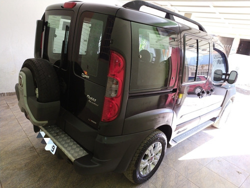 Fiat Doblo 2011 1.8 16v Adventure Locker Flex 5p