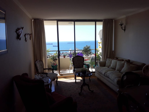 En Recreo Centro, Vista Al Mar Despejada, Soleado, Amoblado