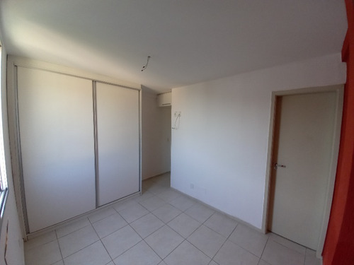 Imagem 8 de 20 de Vende Cobertura Duplex De 3 Quartos Sendo 1 Suíte, Terraço Com Churrasqueira Coberta Na Rua Florianópolis, Praça Seca. - Co00052 - 70276701