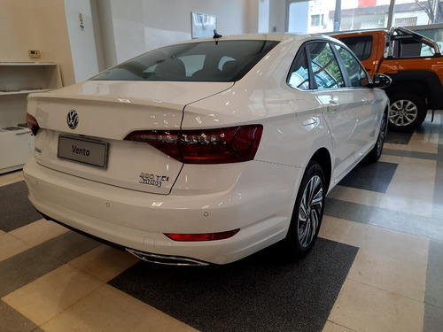 Volkswagen Vento 1.4 Tsi Highline 150cv At 2021 Mr1 A2