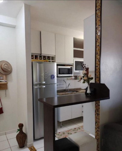 Imagem 2 de 4 de Apartamentos - Ref: V3378