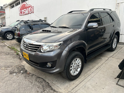 Toyota Fortuner 2.7l 4x2