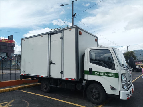 Camion De Alquiler Fletes Y Mudanzas Whatsap 0998352299quito