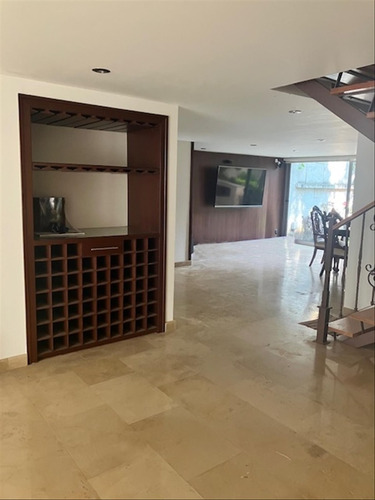 Imagen 7 de 30 de Preciosa Residencia Con Jardín, Elevador, Sauna Y Acabados De Lujo