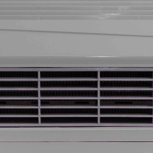 Imagen 3 de 6 de Calefactor Ceramico Split 2000w Gris Control Ken Brown Kb28
