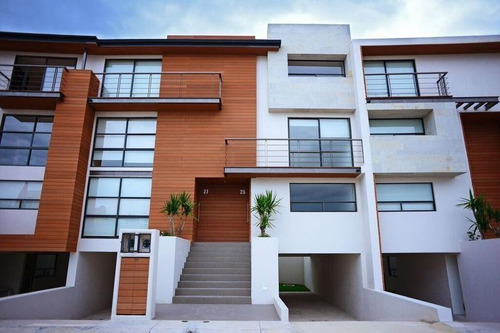 Imagen 12 de 30 de Rinconada Del Fresno Casas Tipo Town Houses En Venta