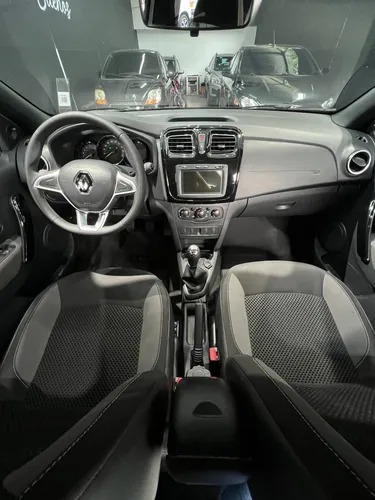 Renault Logan 1.6 Privilege / Intens