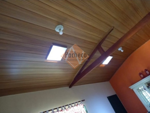 Imagem 12 de 30 de Chácara Em Igaratá, 3 Dormitórios, 10 Vagas, 6.000,00 M², R$750.000,00 - 1075