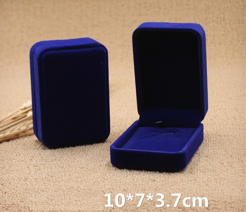 Imagen 2 de 6 de Una Caja De Terciopelo Anillo Aros Joyas 10x7x4cm