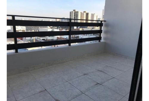Con Cochera Estrenar 1 Y 1/2 Amb De 49m2 Con Balcón - Patio