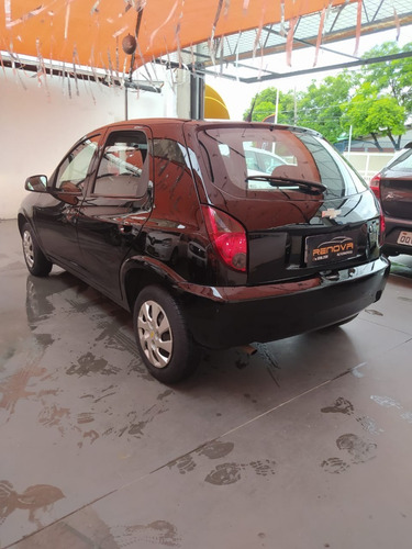 Imagem 4 de 9 de Chevrolet Celta