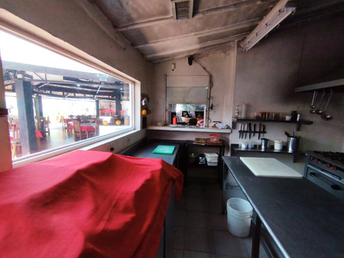 Venta De Fondo De Comercio Prestigioso Restaurant Completamente Operativo Especializado En Carnes Y Pizzas Sabanamar Isla De Margarita