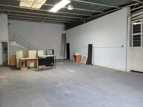Imagen 3 de 9 de Local En Venta 260m2 En El Km 25 De La Panamericana Los Teques