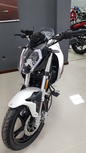 Imagen 7 de 10 de Benelli 180 S