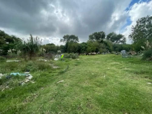 8000 Metros De Terreno. A Metros De Luis Batlle Berres