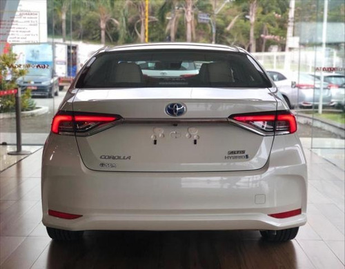 Toyota Corolla 1.8 Altis Hybrid Flex Aut. 4p Hibrido Flex
