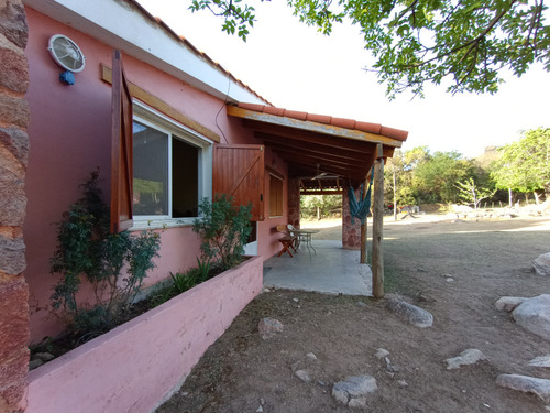 Chalet Con Cabaña, Acequia Y Pileta Con Vistas Únicas En La Reserva De Los Hornillos