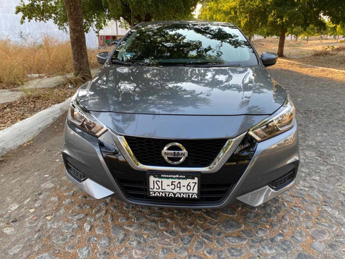 Imagen 2 de 12 de Nissan Versa 2021 1.6 Sense At