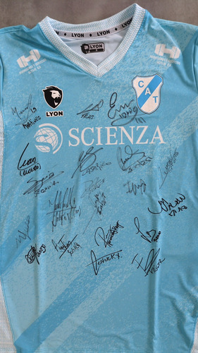 Camiseta Titular De Temperley - Firmada Por Los Jugadores!!!