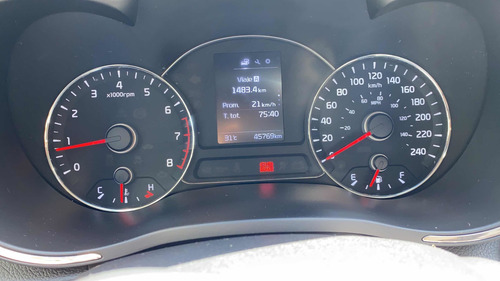 Imagen 9 de 14 de Kia Forte 2.0 Ex Mt 2018