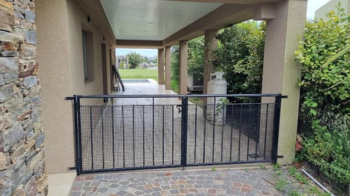 Excelente Propiedad En Venta En Club De Campo Cruz Del Sur. San Vicente, Ruta 58.