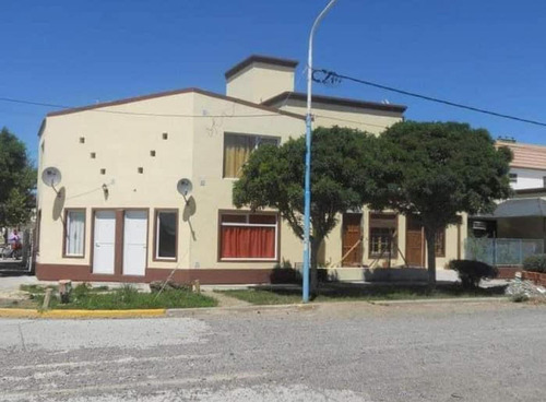 Casa En Venta - 2 Dormitorios 1 Baño - 170mts2 - Rawson