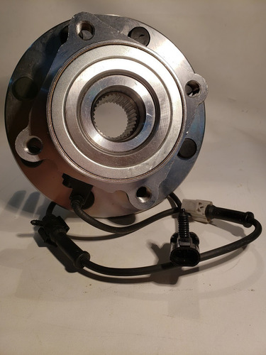 Imagen 7 de 7 de Cubo O Mozo Delantero Dodge Ram 2500 C-3500 4x4 05-08