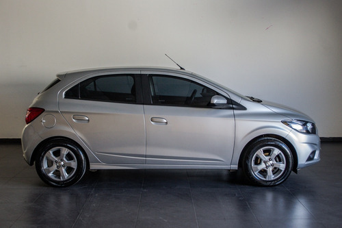 Imagen 23 de 23 de Chevrolet Onix 2019 1.4 Lt Nafta Con Gnc 98cv Ad875 Nv