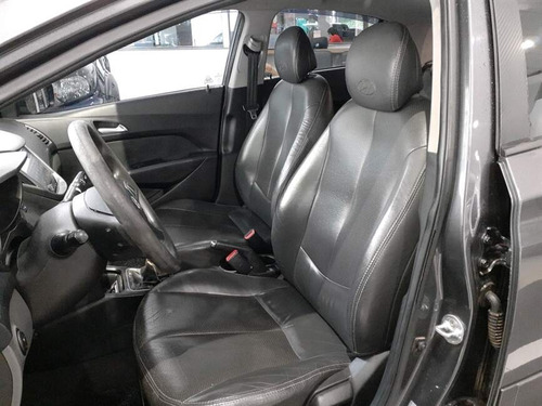 Hyundai HB20S 1.6 COMFORT STYLE 16V FLEX 4P MANUAL