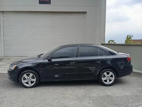 Volkswagen Jetta 2.0 Trendline Aut