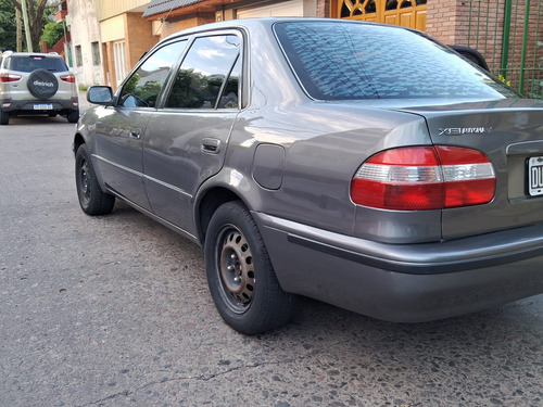 Toyota Corolla 1.8 Xei At